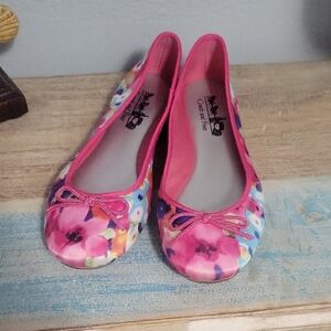 Coach And Four Sz8.5 poppy Colorful Floral Ballet Flats with Pink Trim